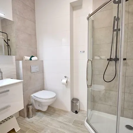 شقة Sunflowers Apartament Przy Strzeleckiej W Kolobrzegu