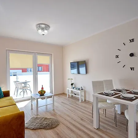 Sunflowers Apartament Przy Strzeleckiej W Kolobrzegu *