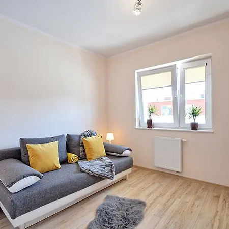 Sunflowers Apartament Przy Strzeleckiej W Kolobrzegu *